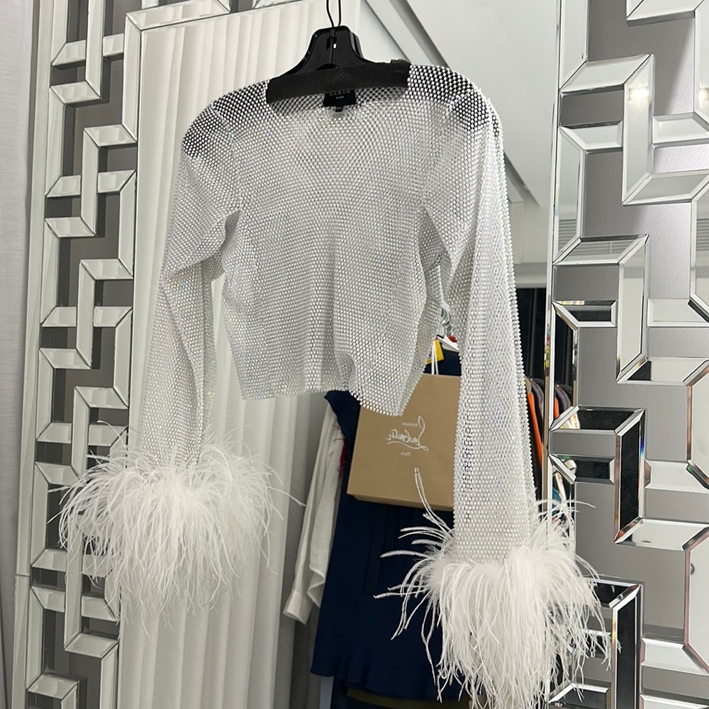 New season 2023 Santa Brands. Crystal feathers crop top. XS